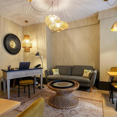 Hotel Du Commerce Клюни Экстерьер фото
