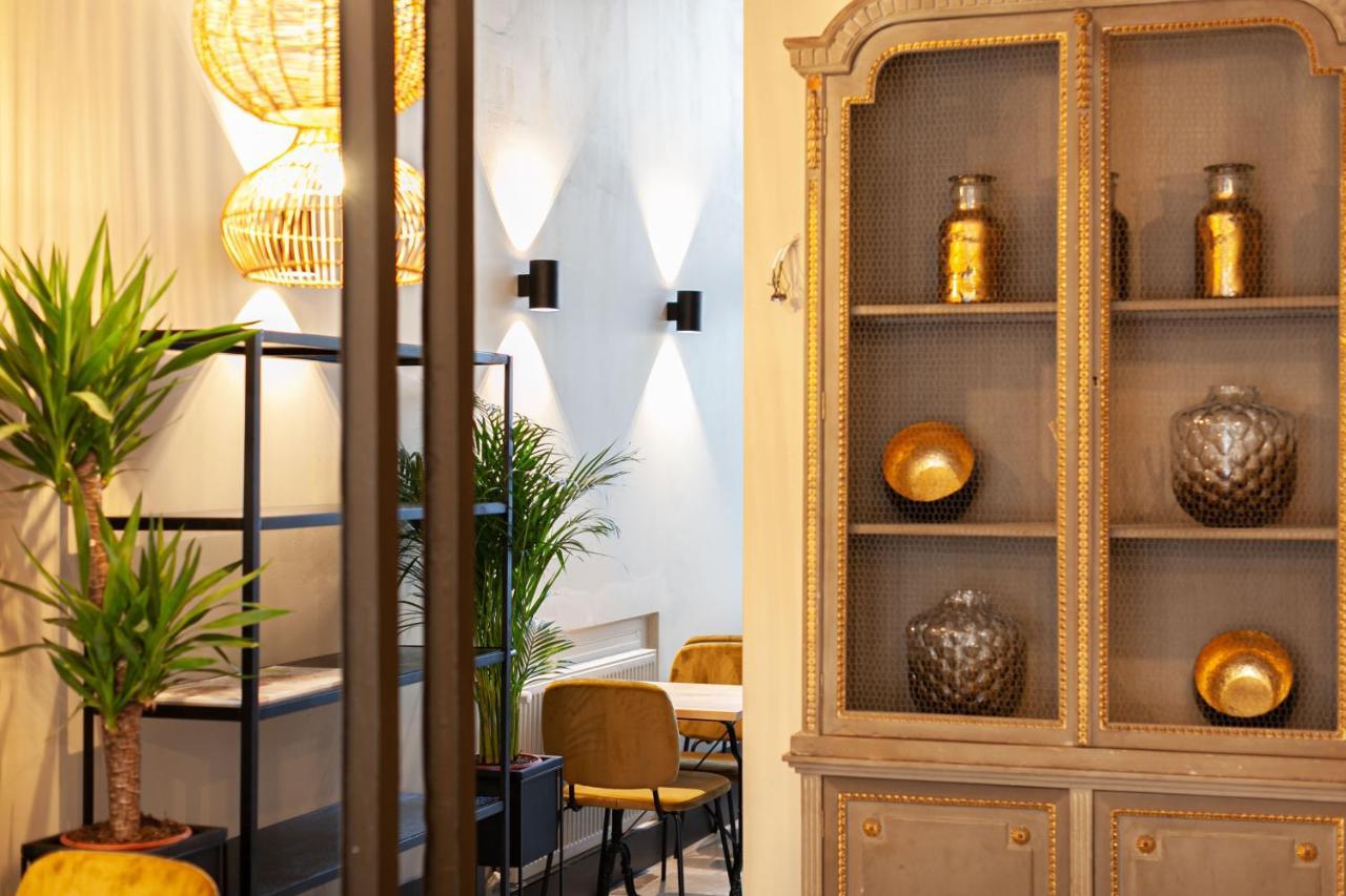 Hotel Du Commerce Клюни Экстерьер фото